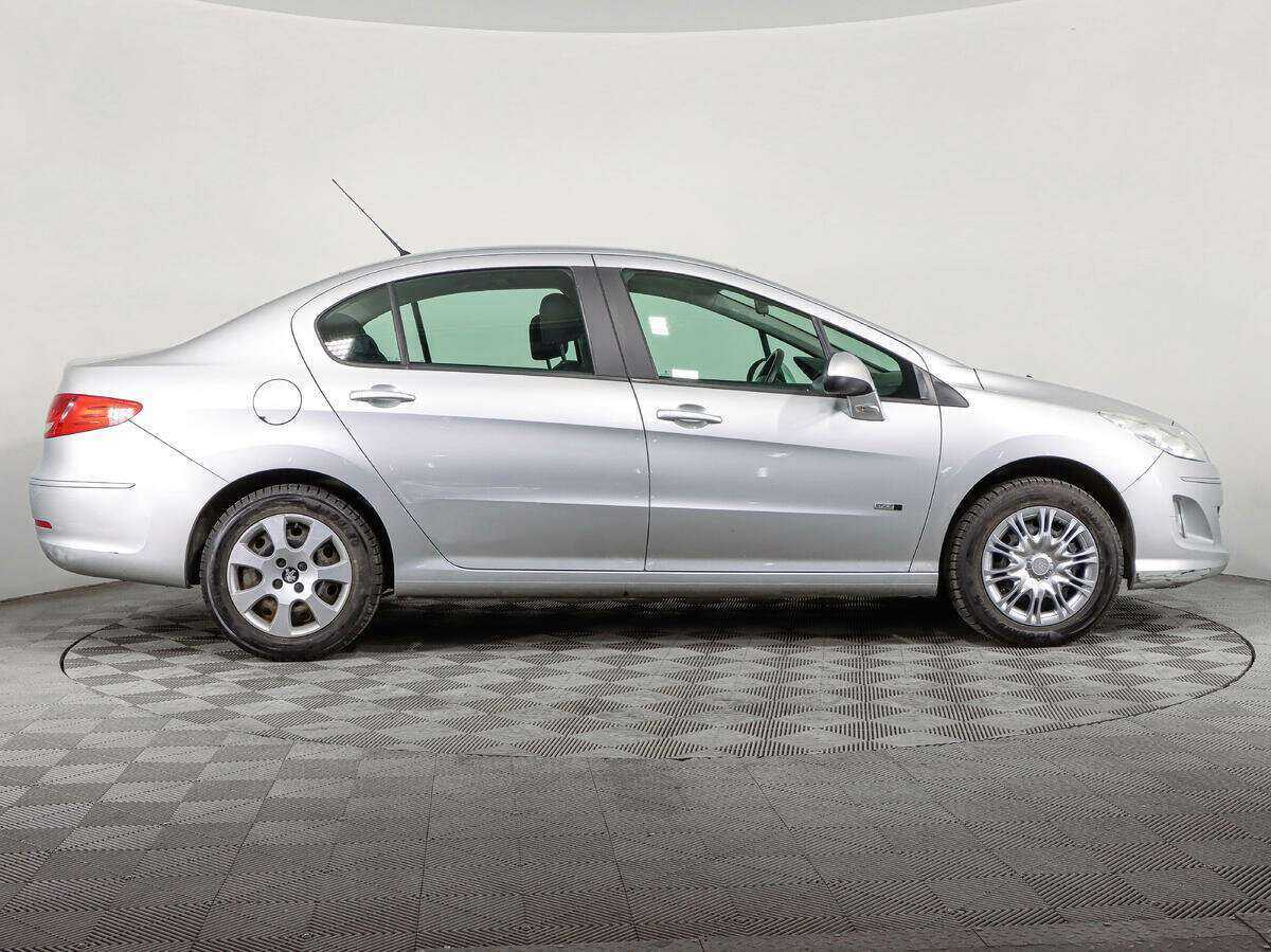 Peugeot 408