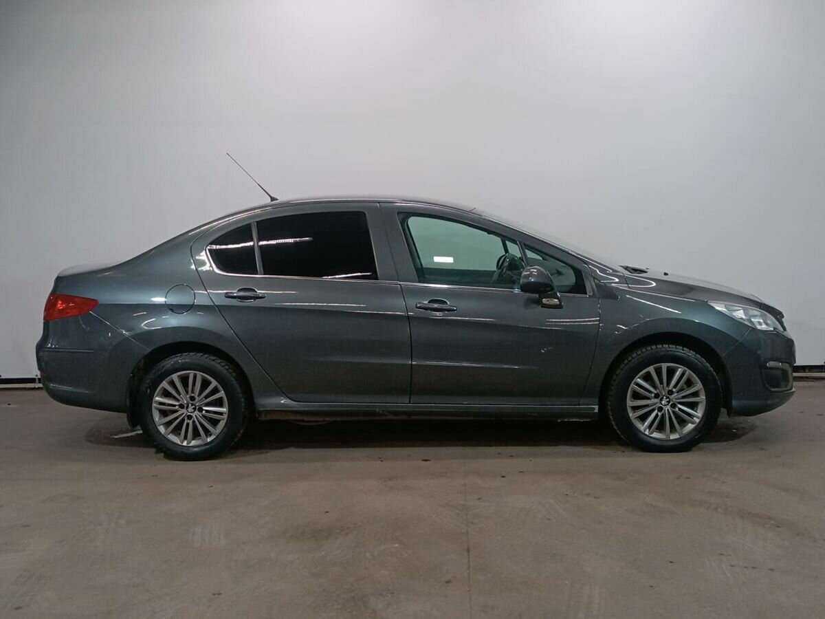Peugeot 408