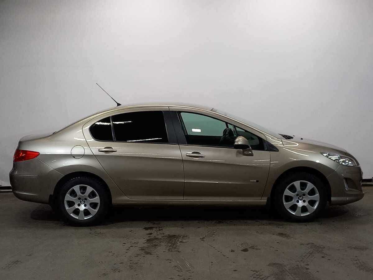 Peugeot 408