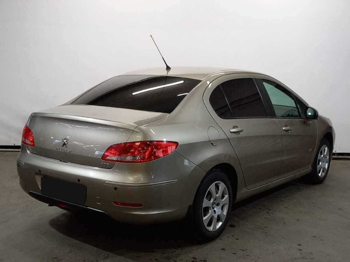 Peugeot 408