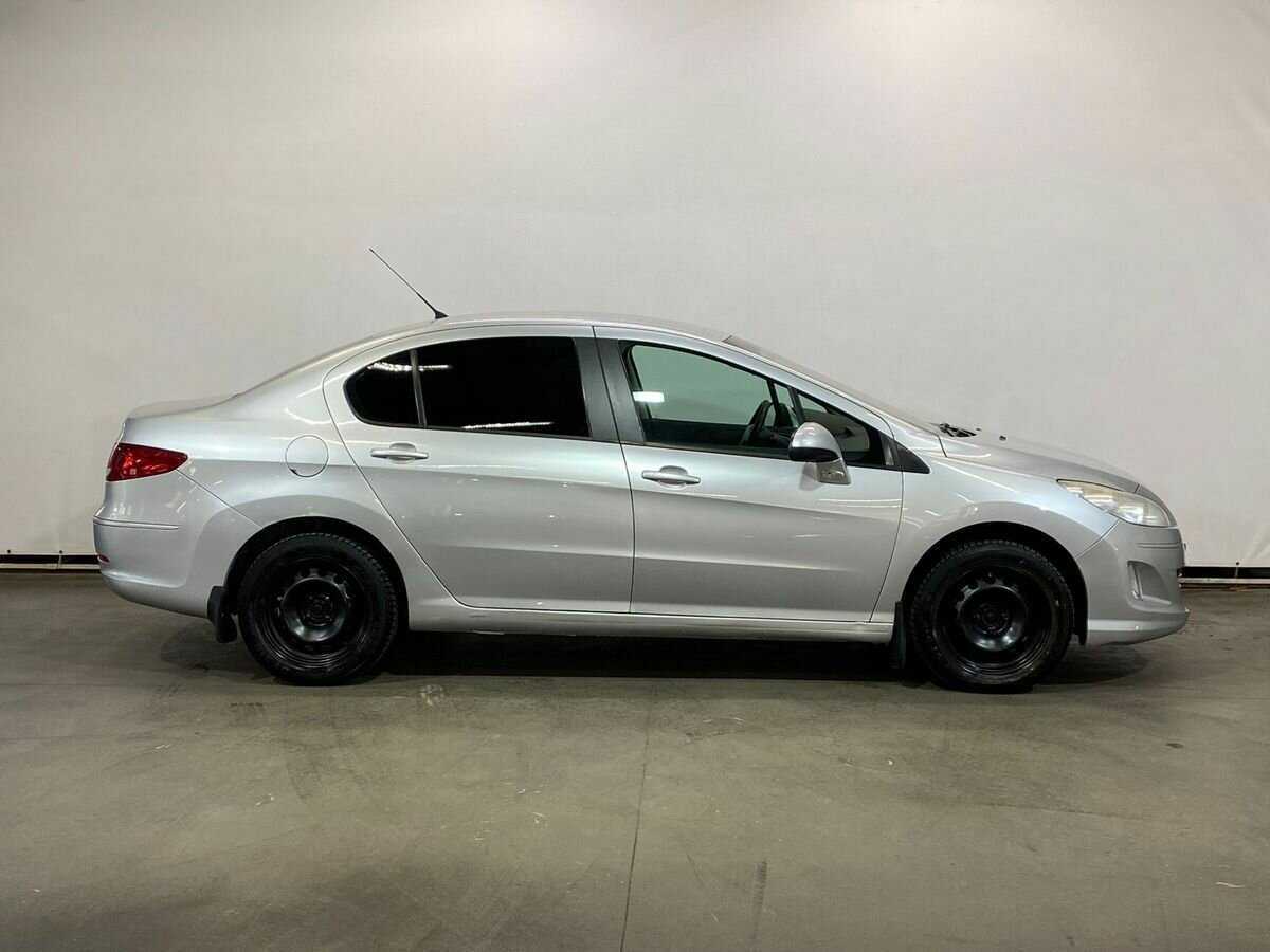 Peugeot 408
