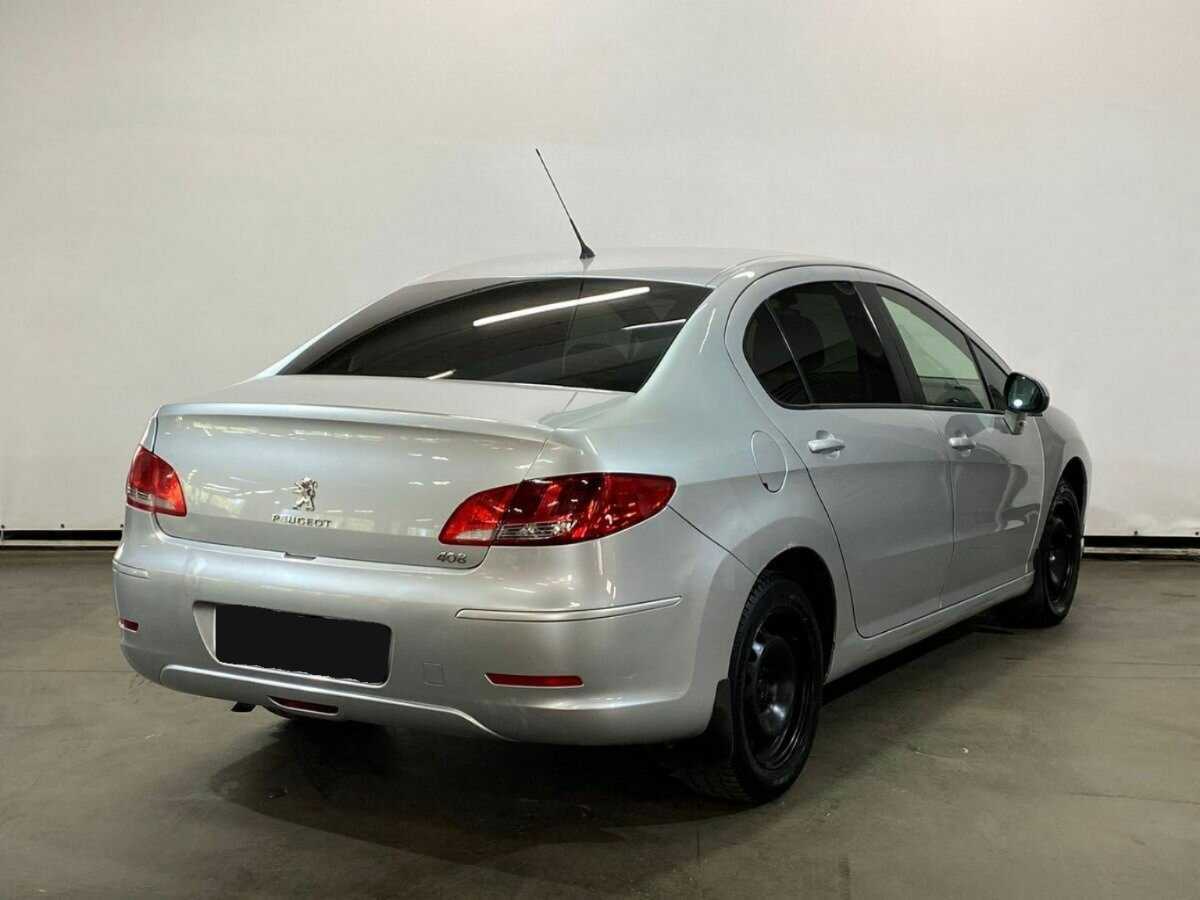 Peugeot 408