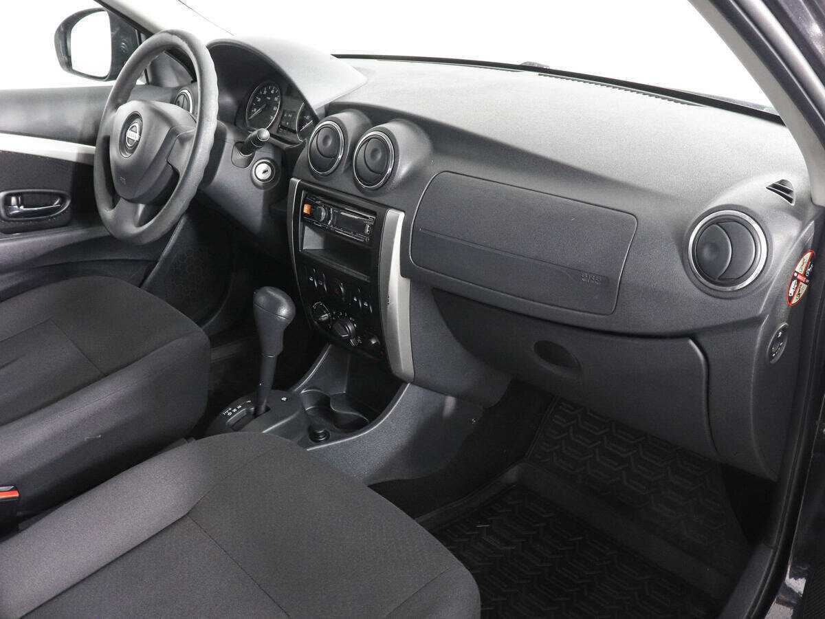 Nissan Almera